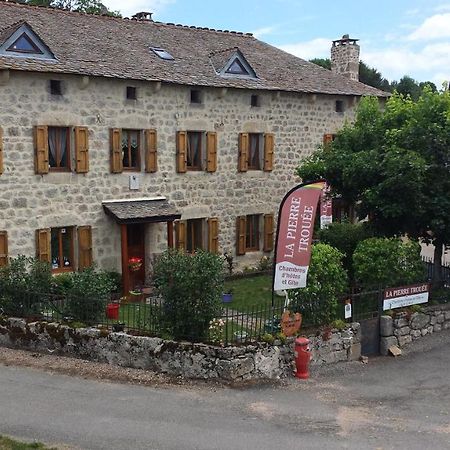 La Pierre Trouée Chambre d'Hôtes Châteauneuf-de-Randon Exterior foto