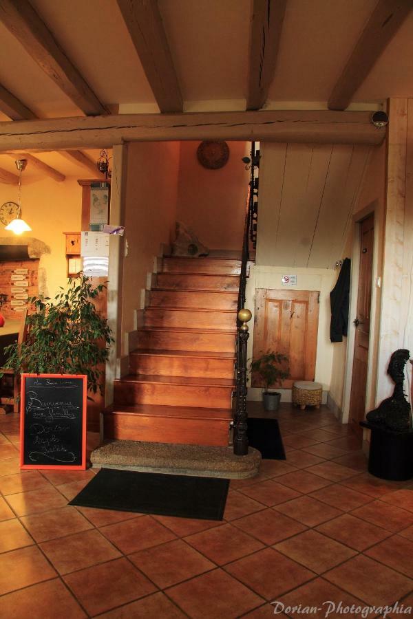 La Pierre Trouée Chambre d'Hôtes Châteauneuf-de-Randon Exterior foto