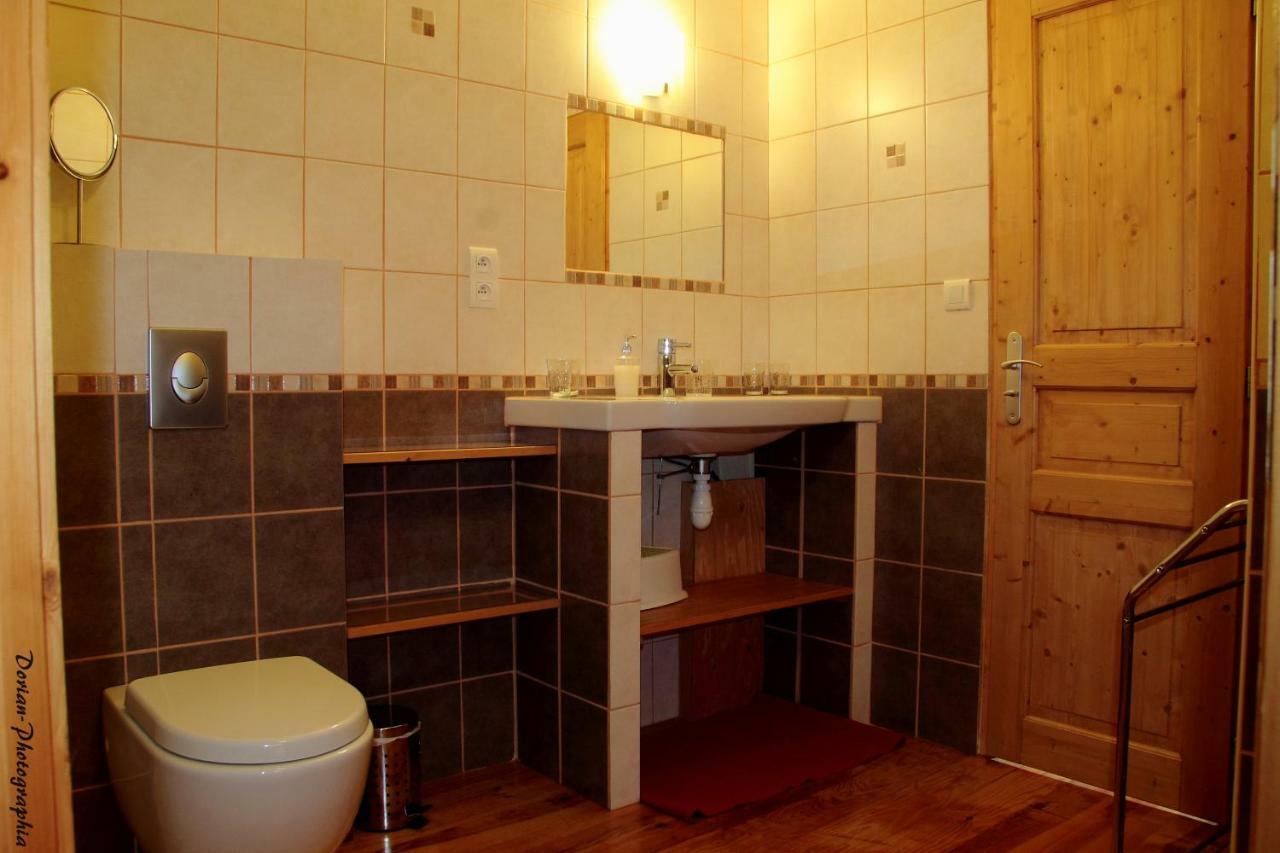 La Pierre Trouée Chambre d'Hôtes Châteauneuf-de-Randon Exterior foto