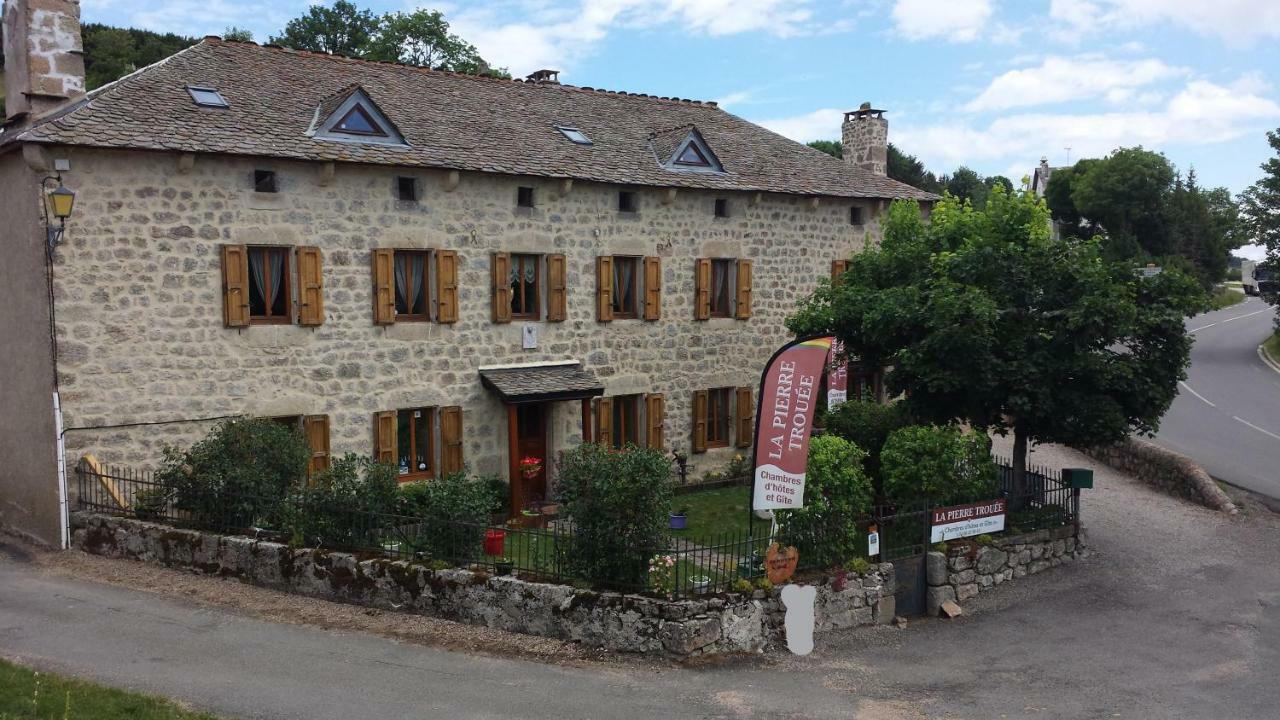 La Pierre Trouée Chambre d'Hôtes Châteauneuf-de-Randon Exterior foto